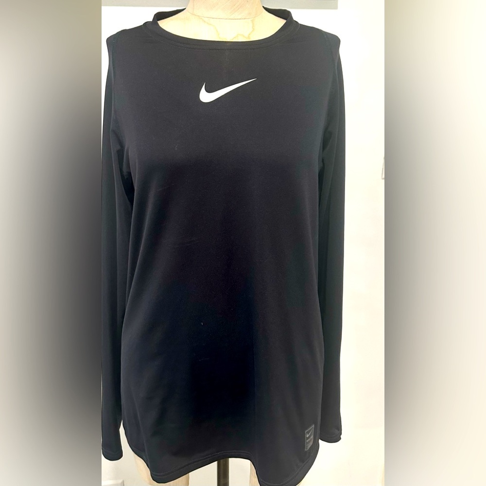 Nike Pro long sleeve Women size medium